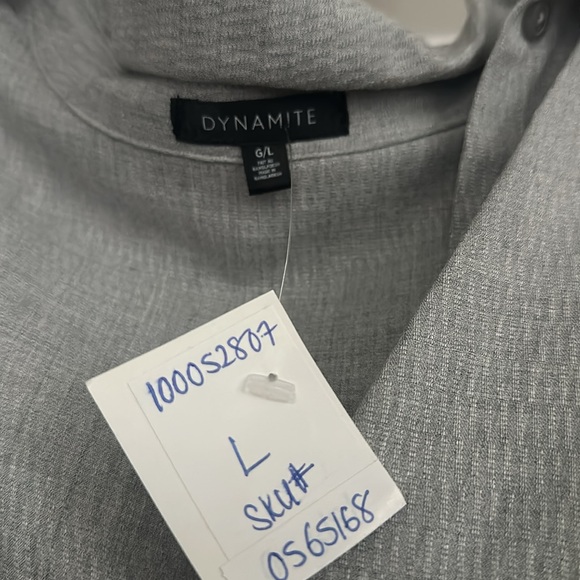 Large grey button down - Picture 3 of 4